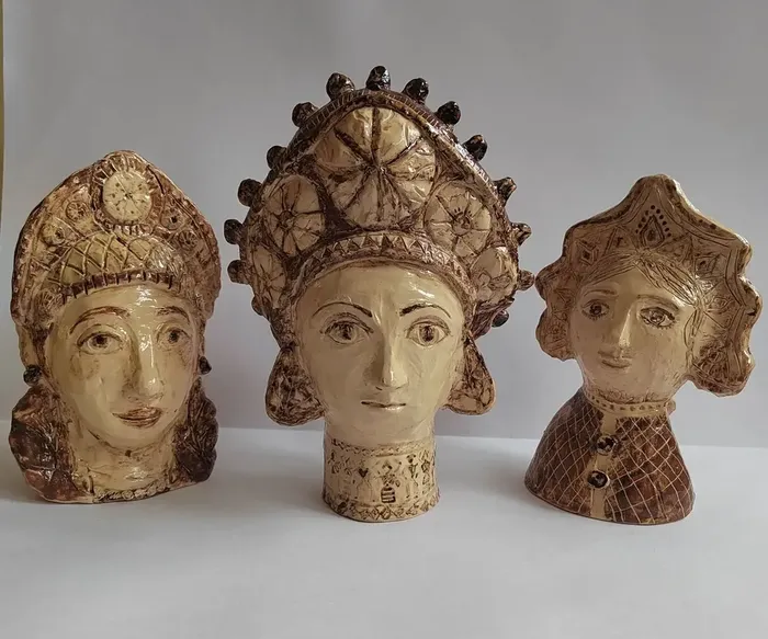 2 Шифрина Анна 16лет, Три девицы по окном,шамот, ангобы, 2026г, Подольск, МУДО ПДХШ